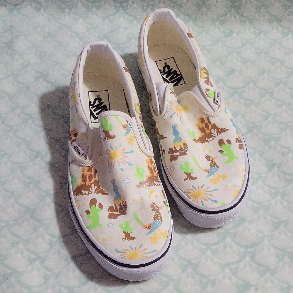Vans Cream Slip-Ons Whimsical Design BIG THUNDER Desert Cactus W 10 M 8.5